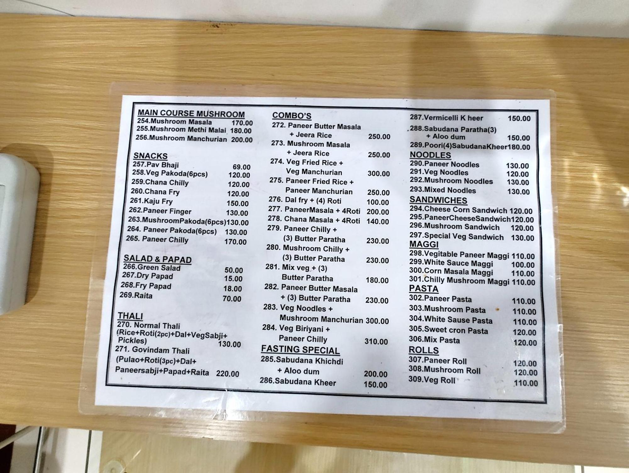 A-shray Swargadwar Near -golden-sea-beach-and Temple-with-lift-wifi-restaurant-parking Facilities-newly Decorated Room-with-prime-location Hotel Puri