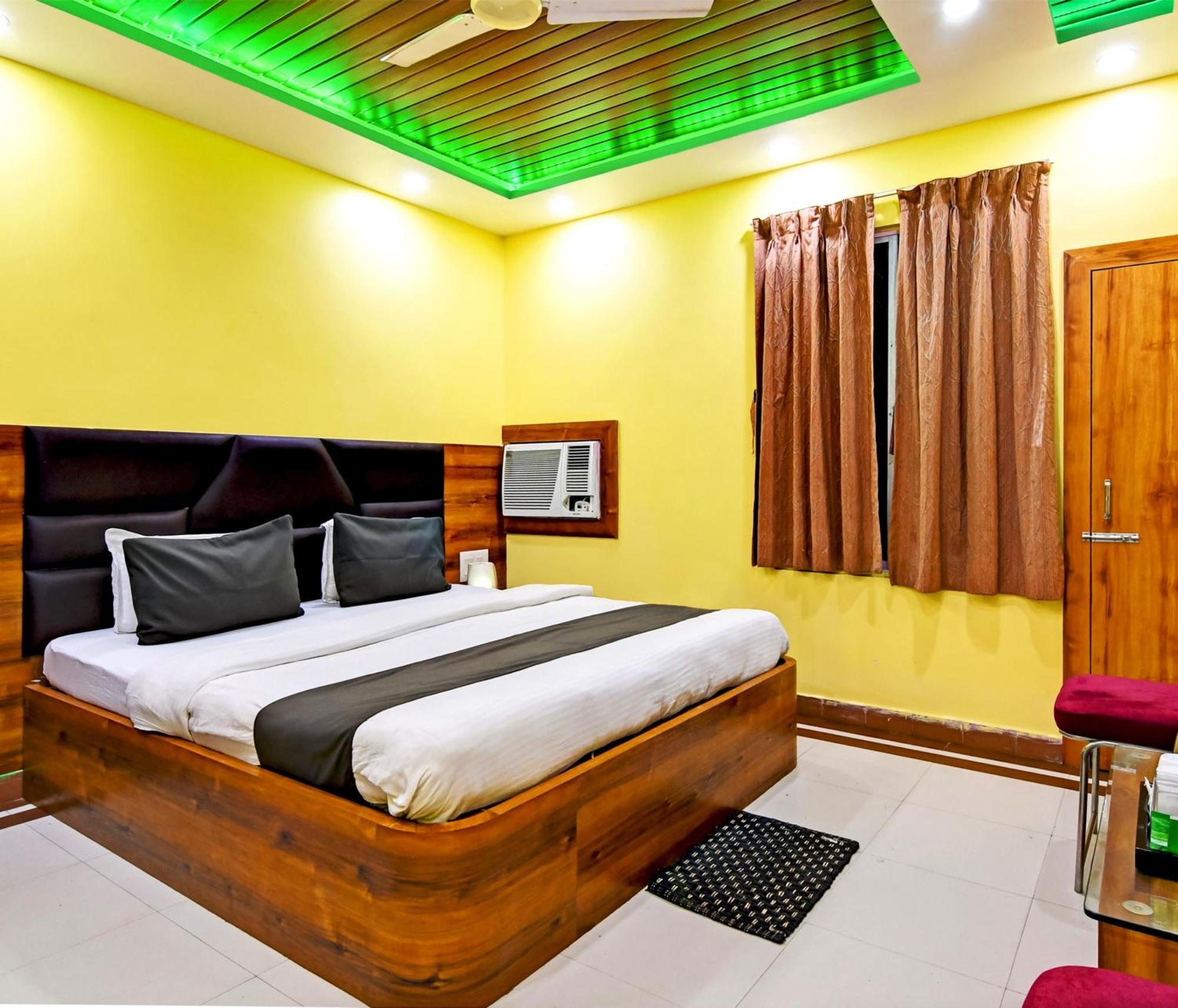 Hotel A-shray Swargadwar Near -golden-sea-beach-and Temple-with-lift-wifi-restaurant-parking Facilities-newly Decorated Room-with-prime-location