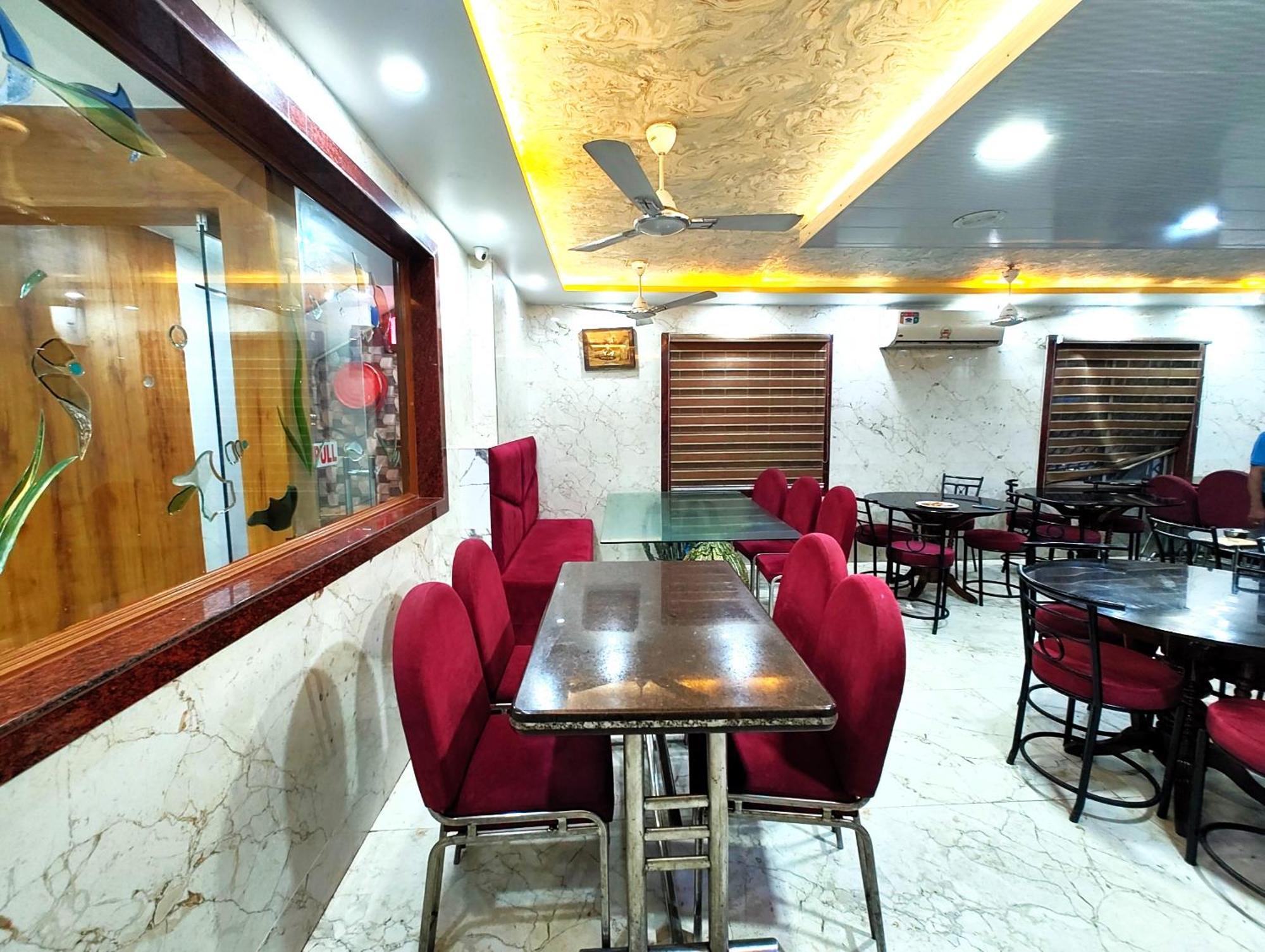A-shray Swargadwar Near -golden-sea-beach-and Temple-with-lift-wifi-restaurant-parking Facilities-newly Decorated Room-with-prime-location Puri