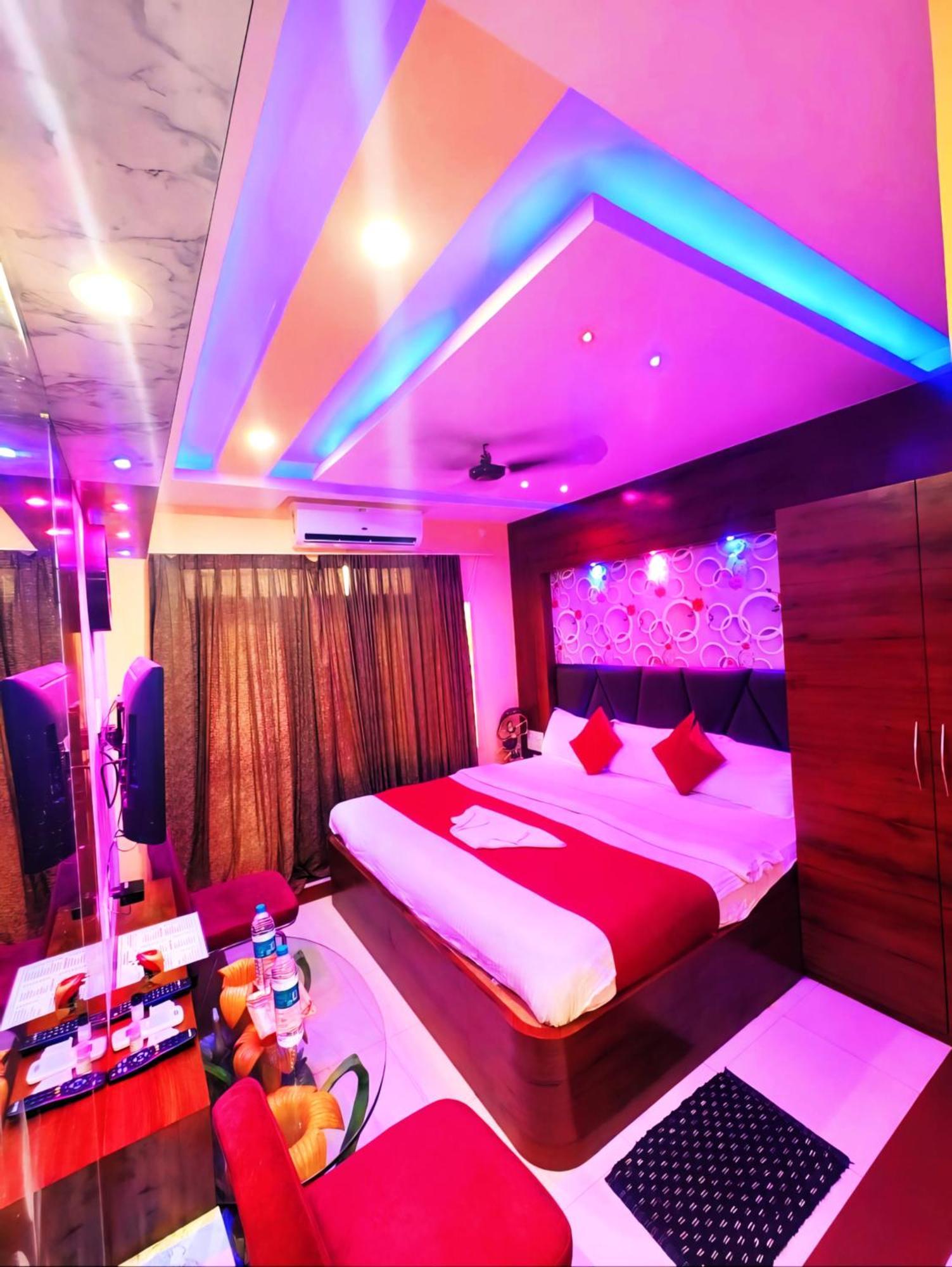 Hotel A-shray Swargadwar Near -golden-sea-beach-and Temple-with-lift-wifi-restaurant-parking Facilities-newly Decorated Room-with-prime-location Puri